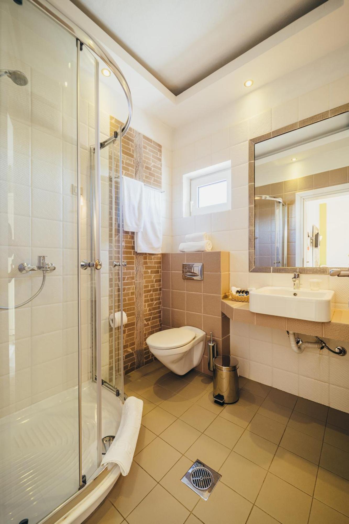 To Spiti Tis Sofias Hotel Kastoria Bagian luar foto