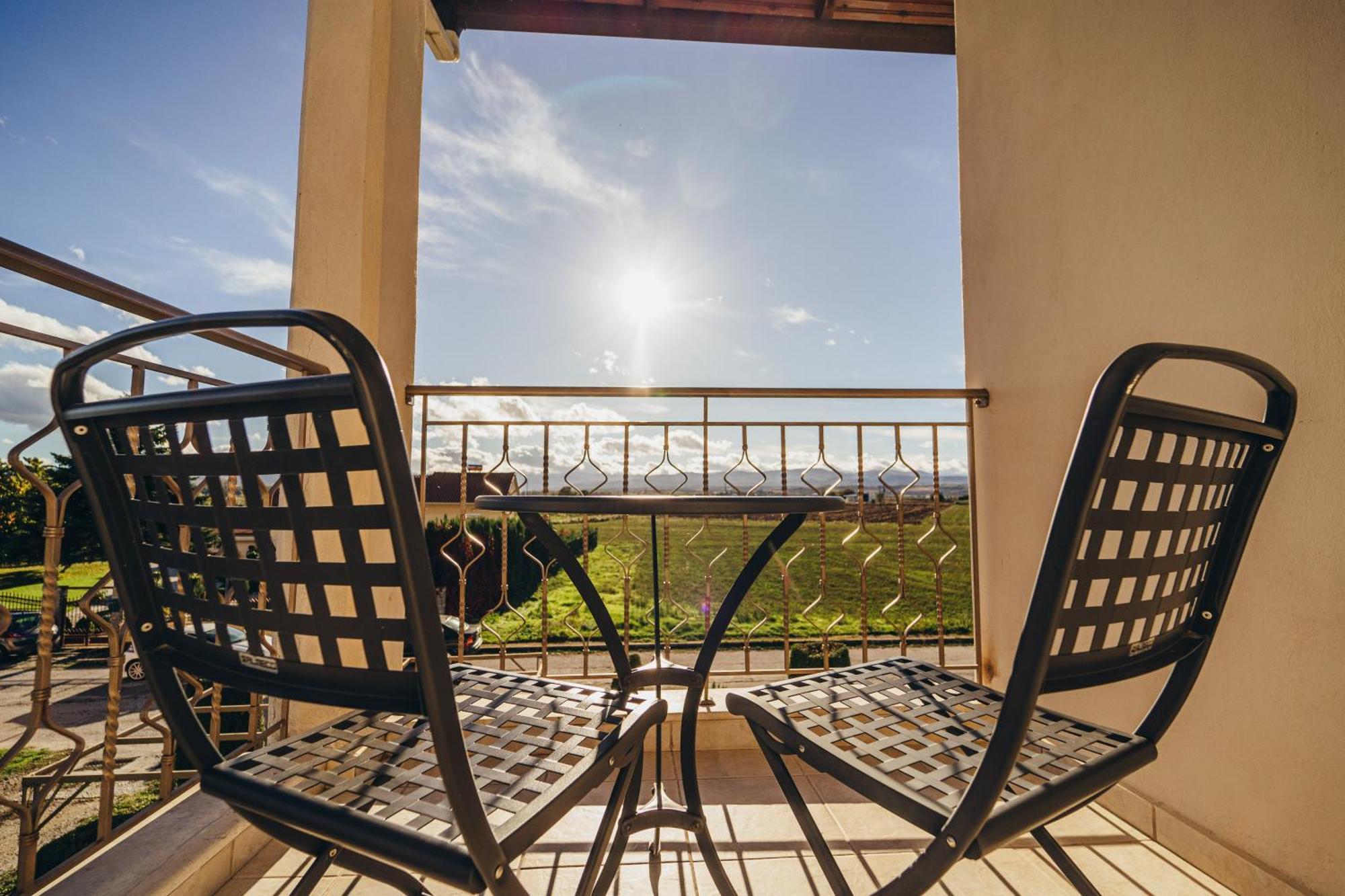 To Spiti Tis Sofias Hotel Kastoria Bagian luar foto